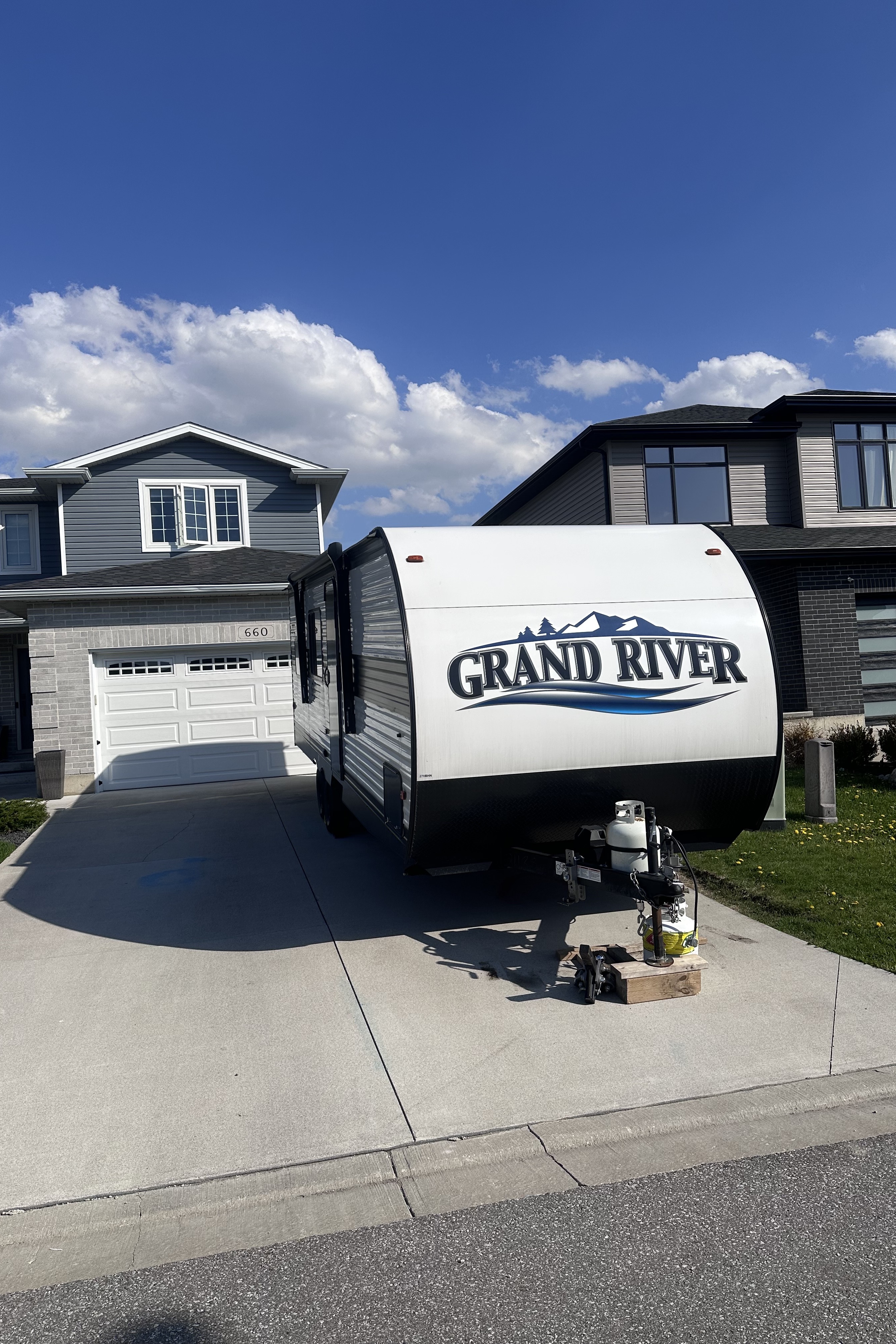 Dustin's Grand River 270BHN Travel Trailer