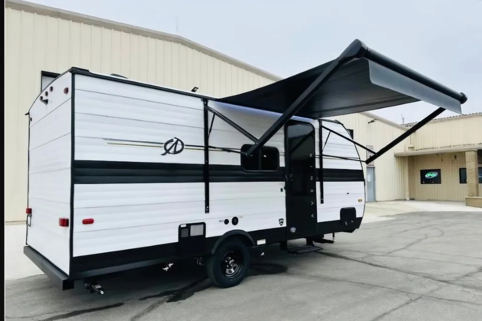 John's Avenir 2024 Avenir Travel Trailer
