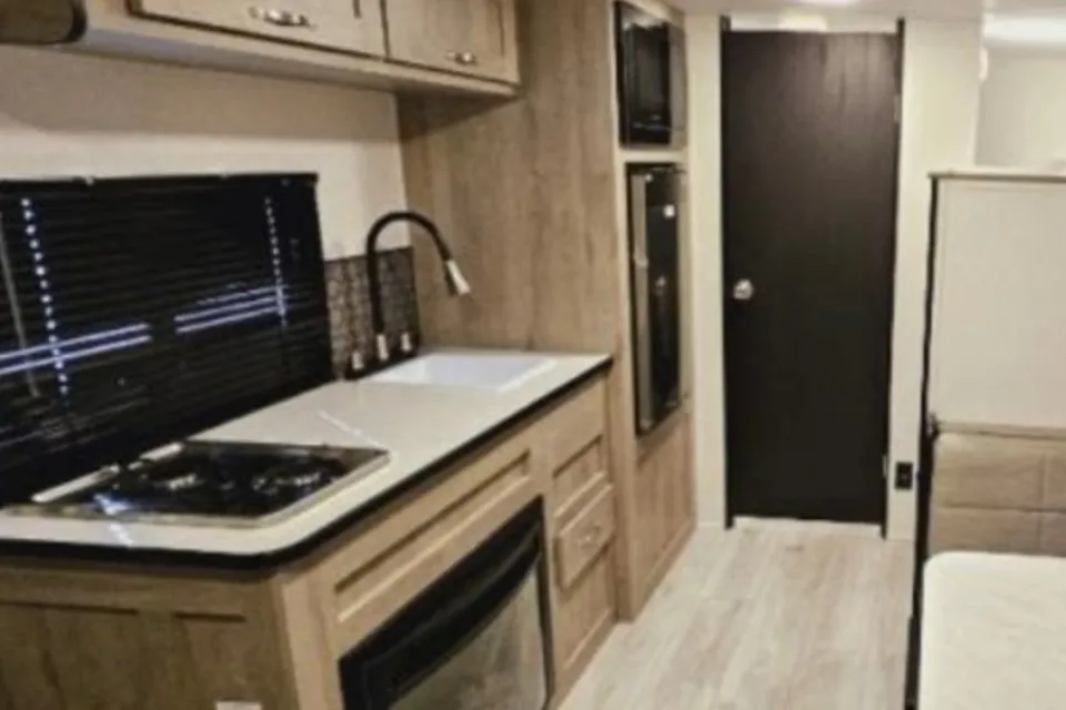 John's Avenir 2024 Avenir Travel Trailer