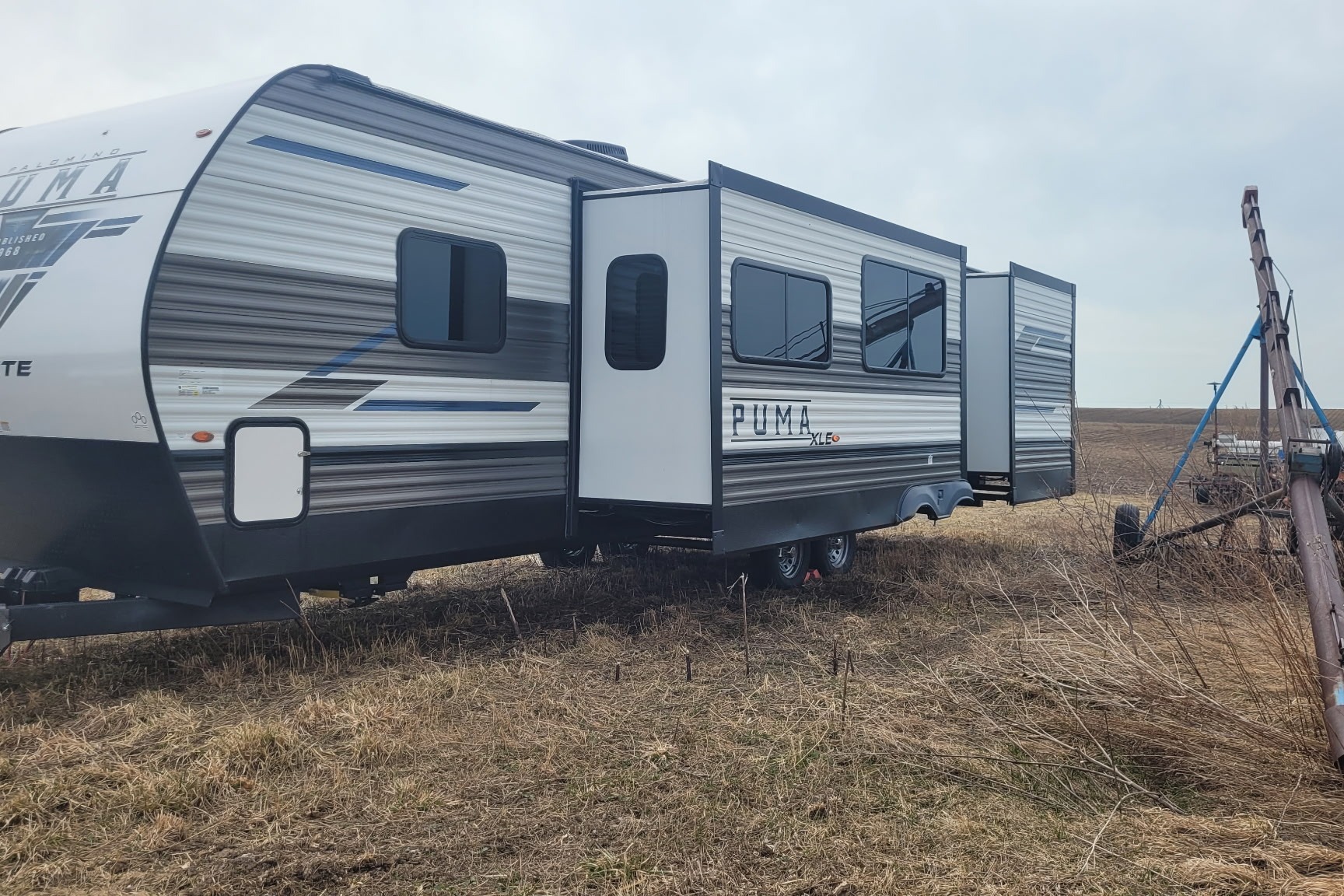 Jon's Forest River Puma 31 qbbh Travel Trailer