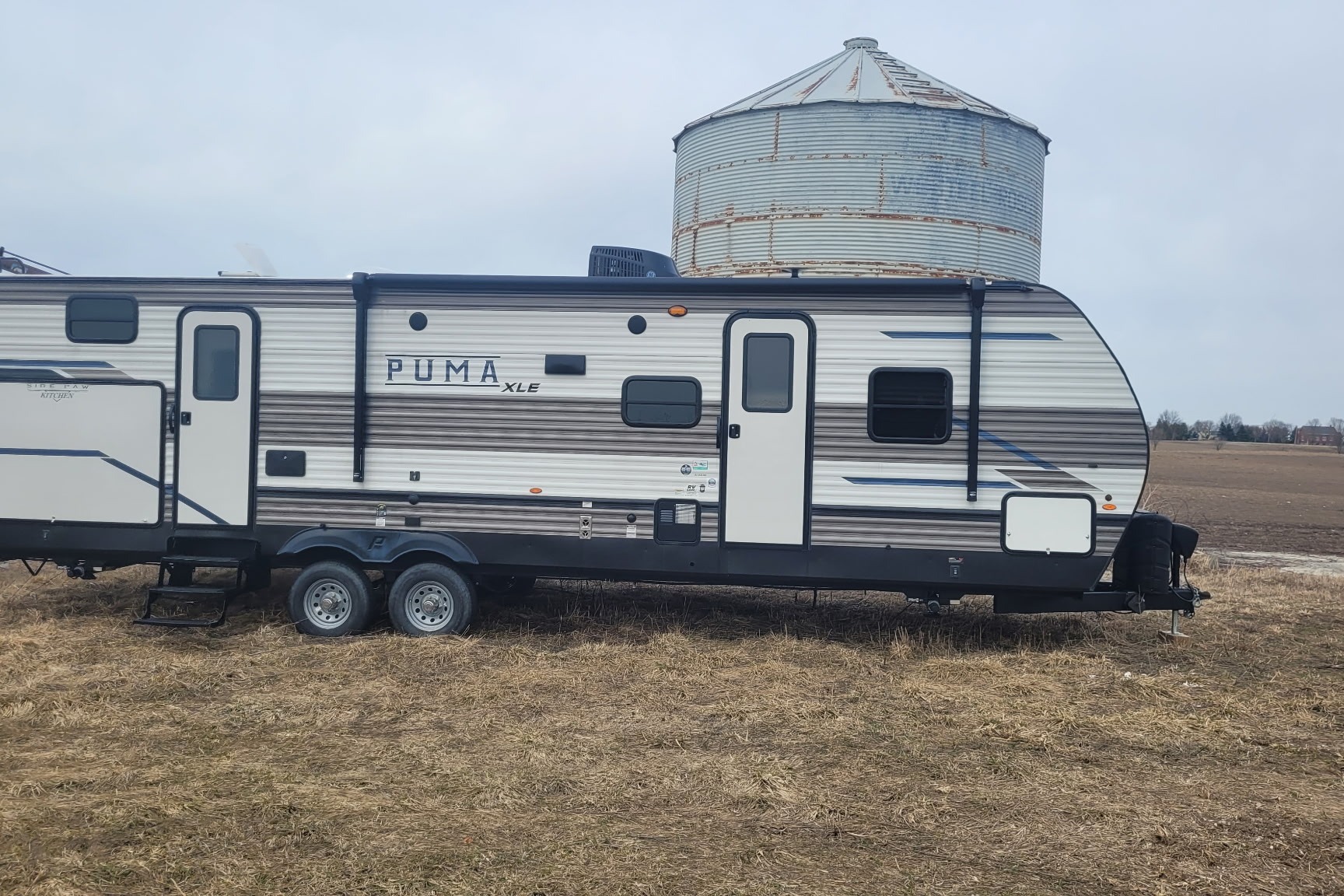 Jon's Forest River Puma 31 qbbh Travel Trailer