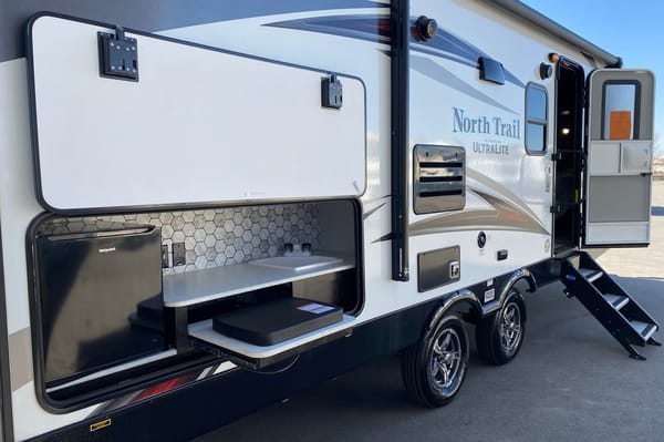 Ian and Lindsay's Heartland North Trail 24BHS Travel Trailer
