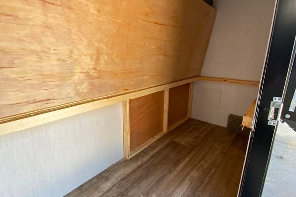 2022 Wolf Pup Spacious Floorplan Road-Trip worthy Pup
