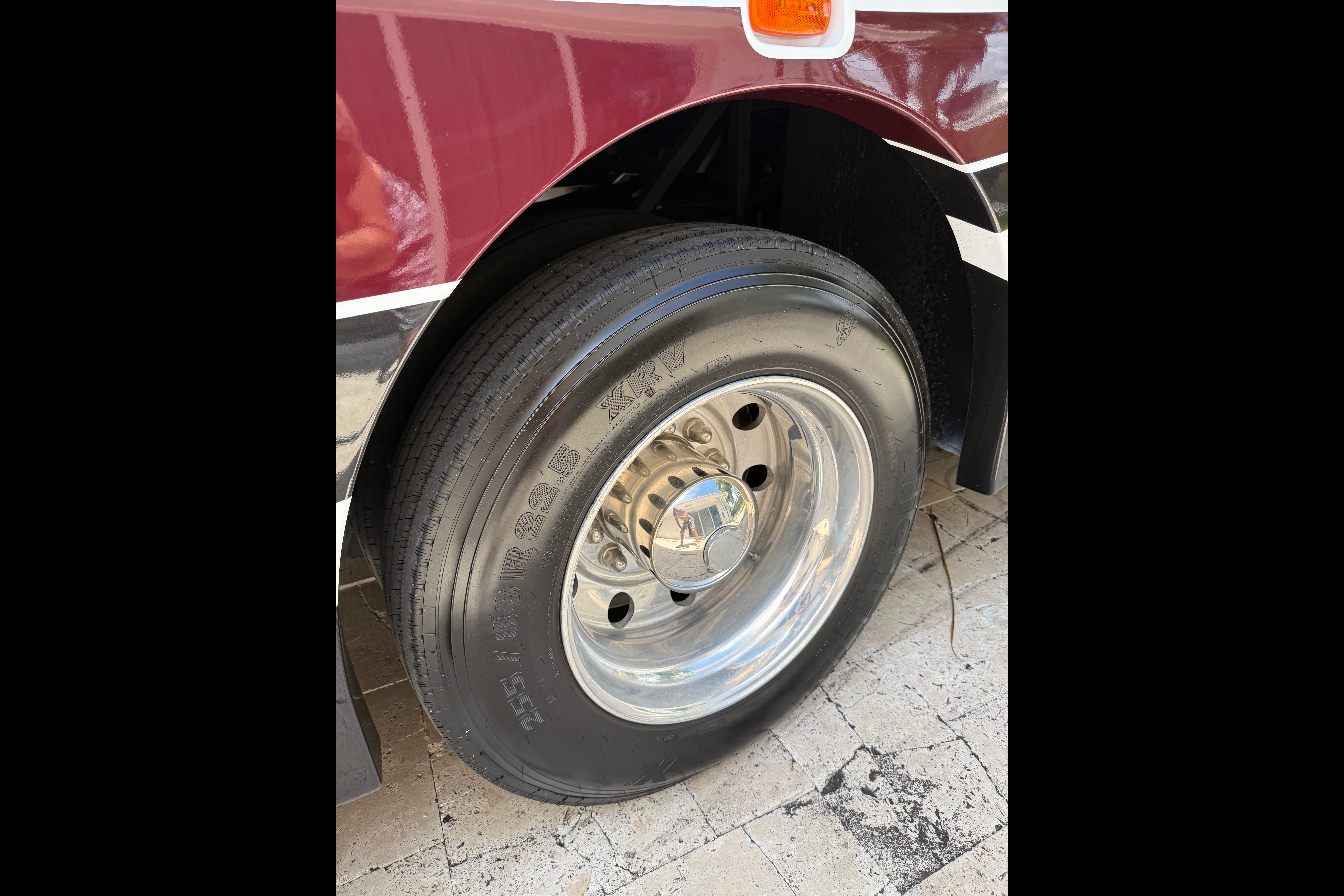 Doron’s Coachmen SRS SPORTSCOACH 354QS Class A
