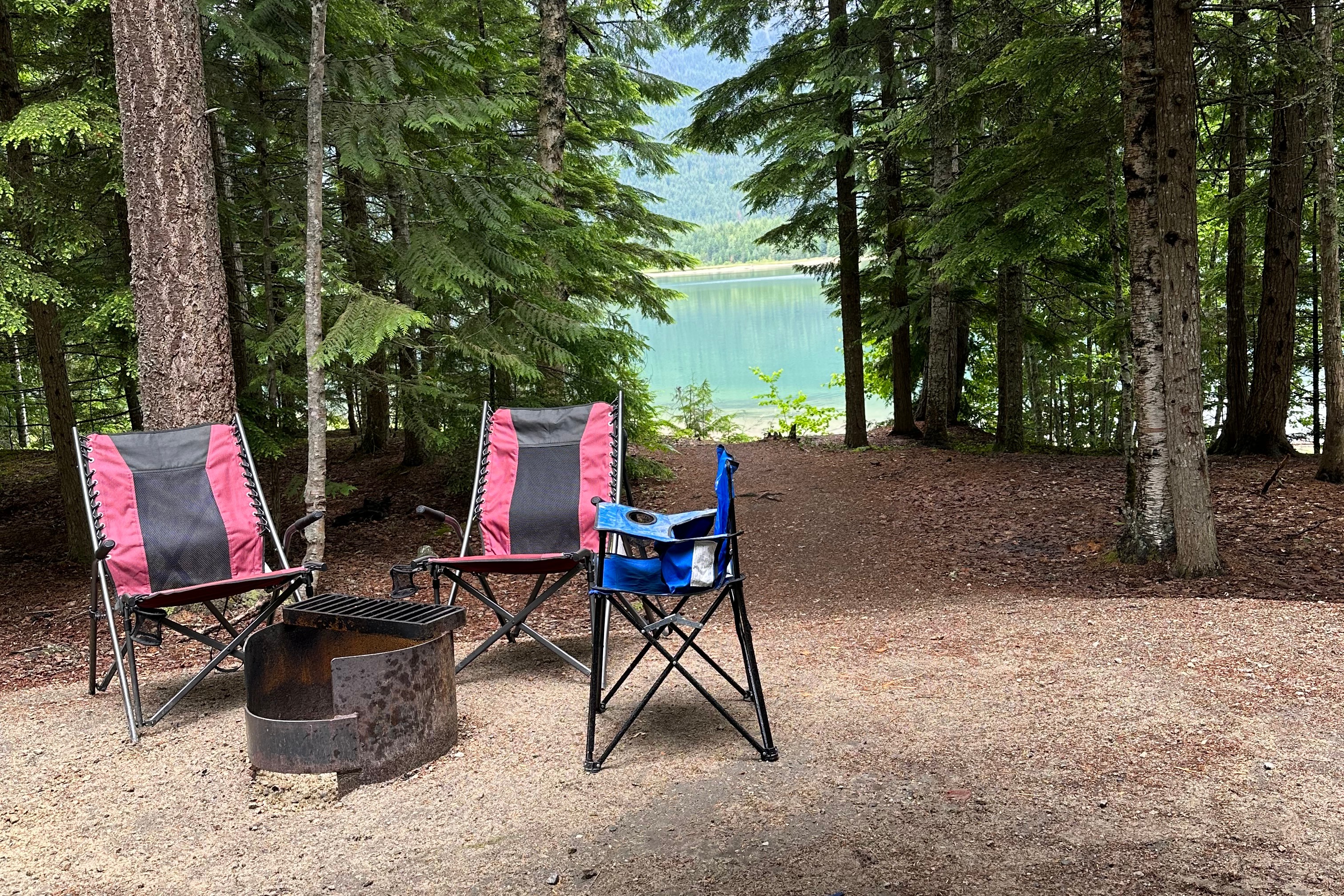 The Cozy Camper - 2022 Highland Ridge 22' Trailer