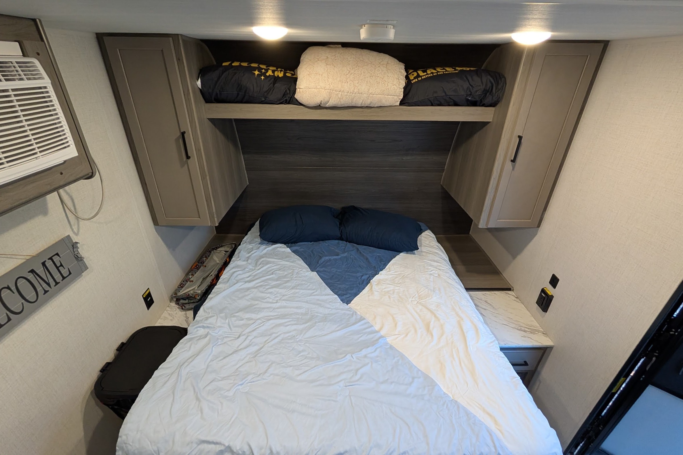 Redwood - Cozy Couples Camper (Sleeps 4-6)