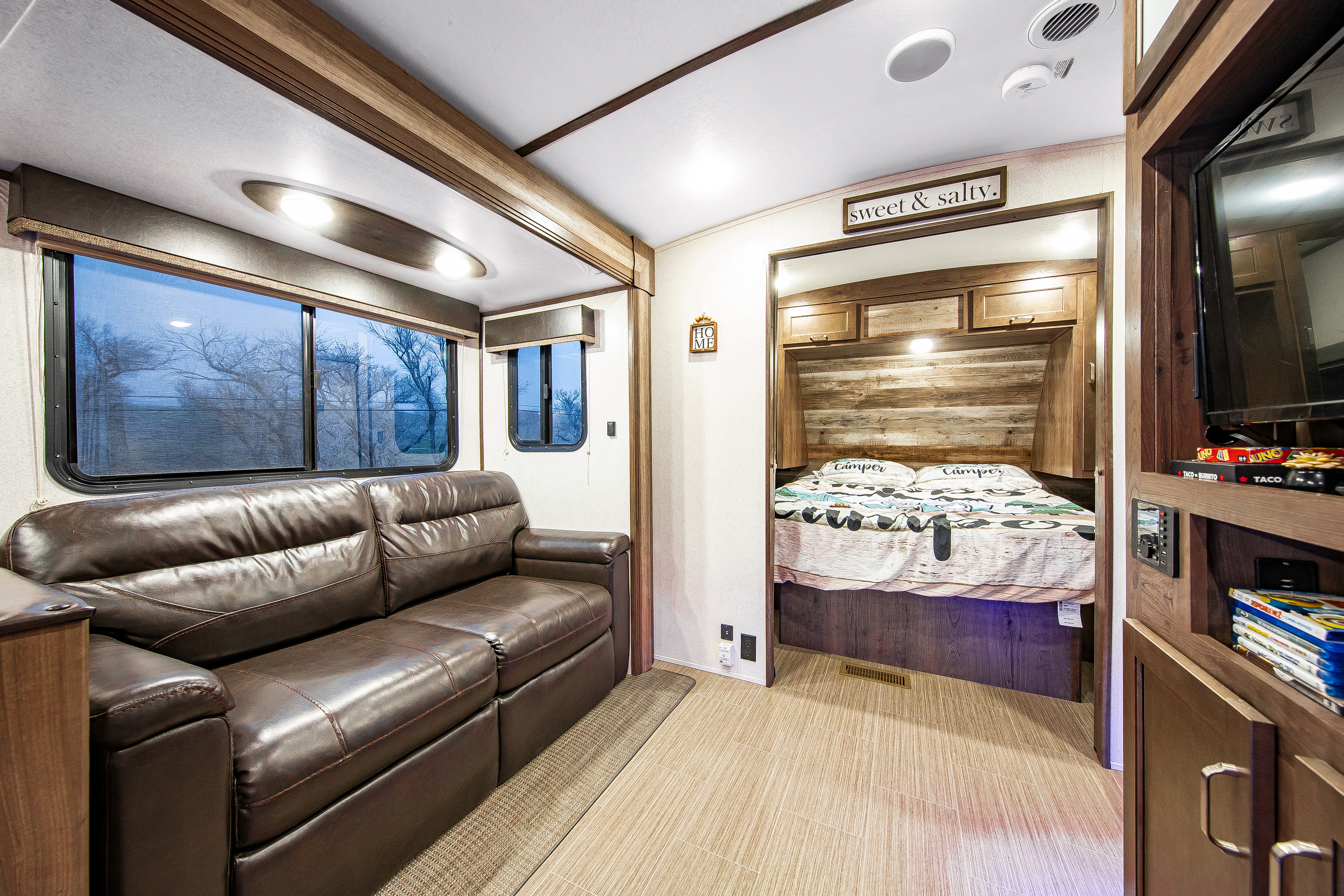 Rv Rentals Way of Life's Keystone Passport GT Series 3400QB Travel Trailer (Sleep 12) LP1