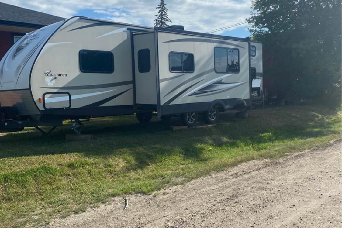 Tylor & Joshs Coachmen 292bhds Travel Trailer