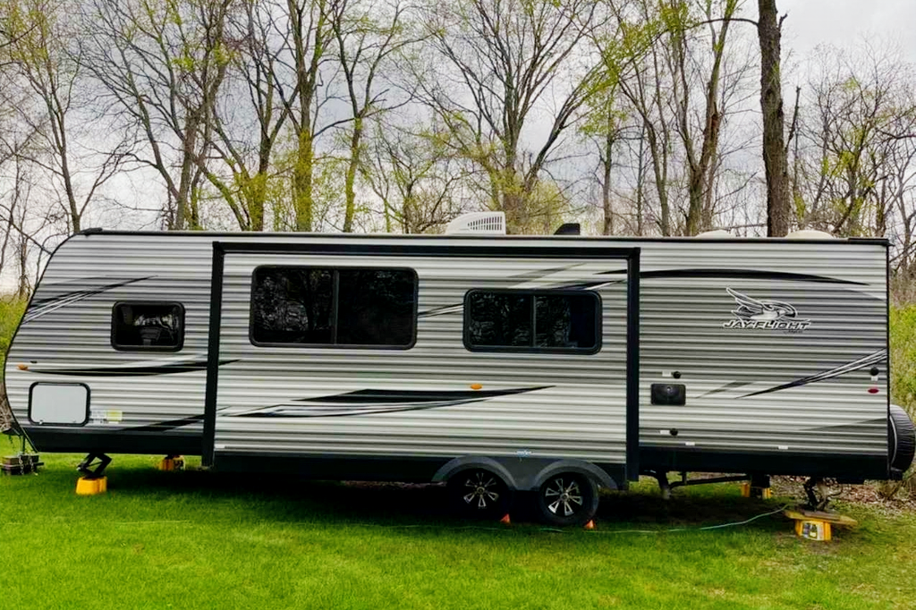 John's Glamping Jayco Jayflight Travel Trailer