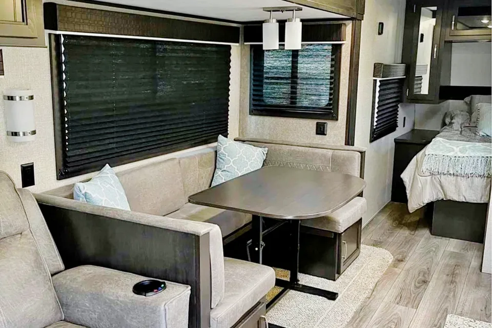 John's Glamping Jayco Jayflight Travel Trailer