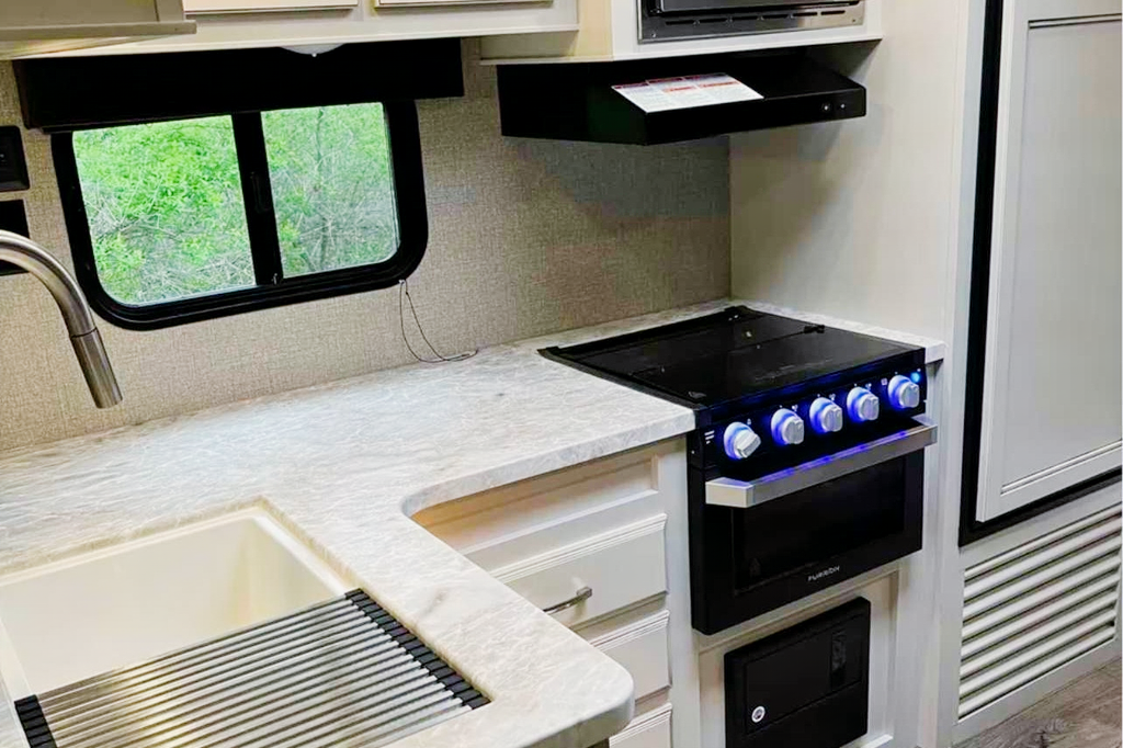 John's Glamping Jayco Jayflight Travel Trailer