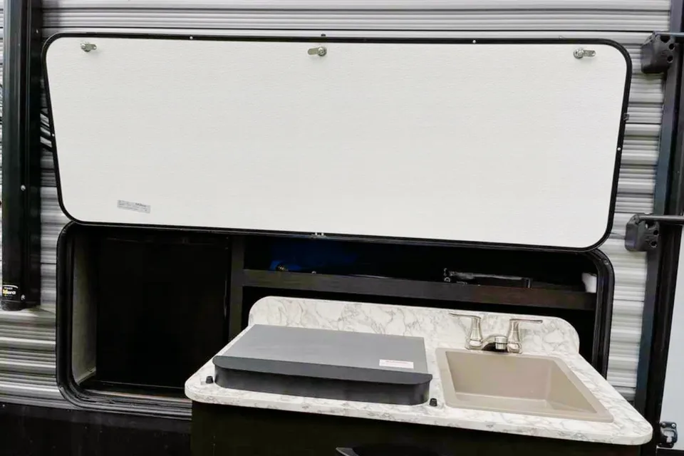 John's Glamping Jayco Jayflight Travel Trailer