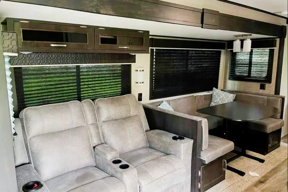 John's Glamping Jayco Jayflight Travel Trailer