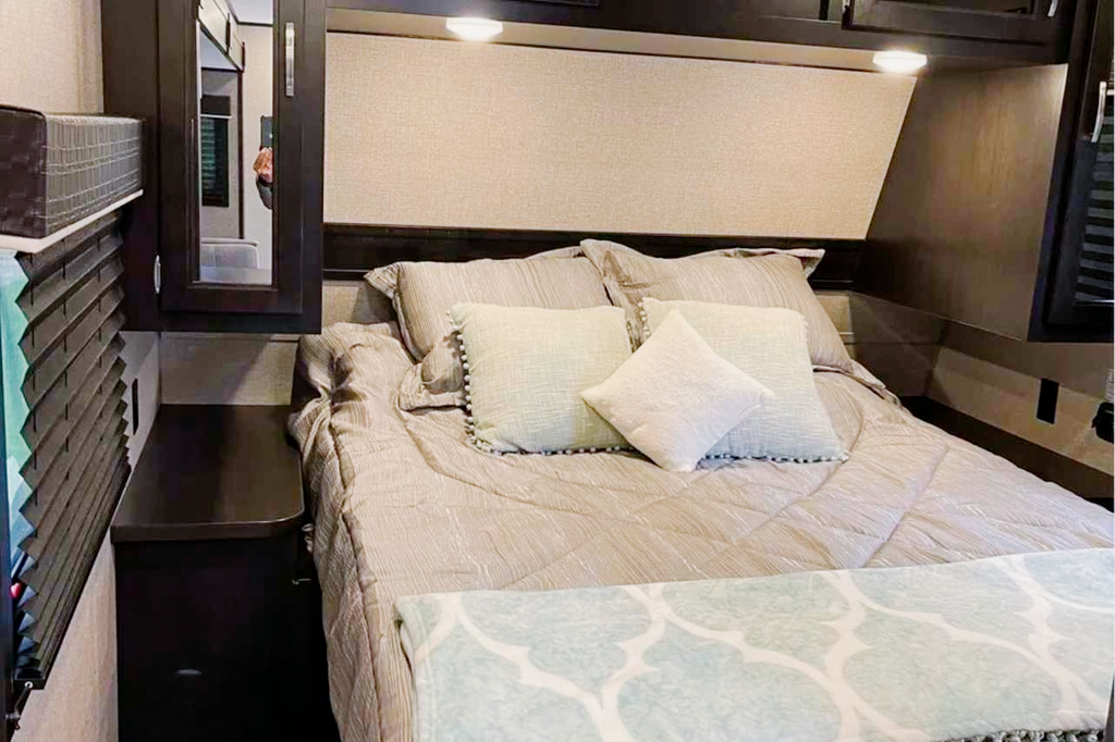 John's Glamping Jayco Jayflight Travel Trailer