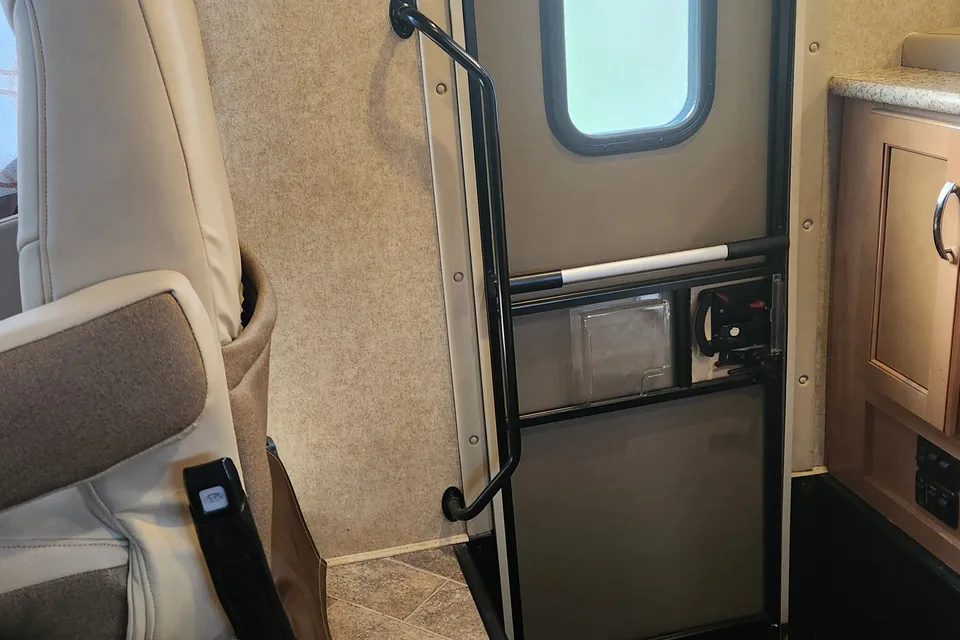 Terry's Thor Motor Coach Ace Class A