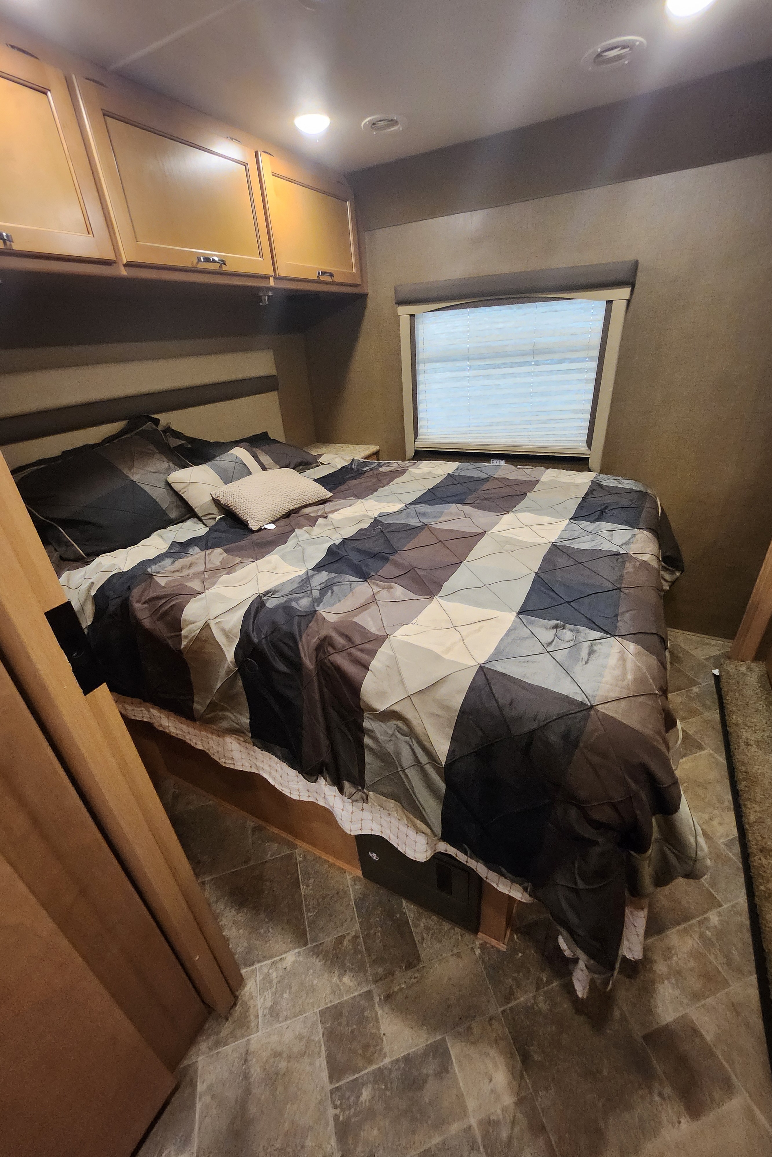 Terry's Thor Motor Coach Ace Class A
