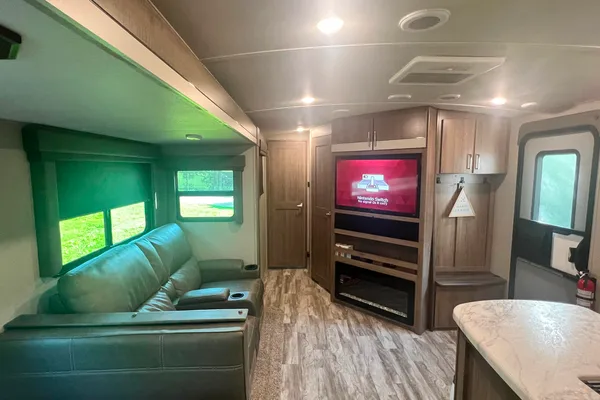 P.J.'s Grand Design 3250BH Travel Trailer