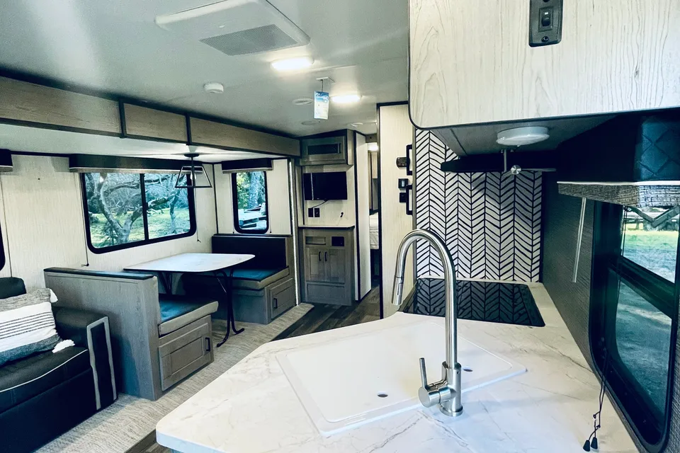 Cozy Modern Heartland Mallard Travel Trailer