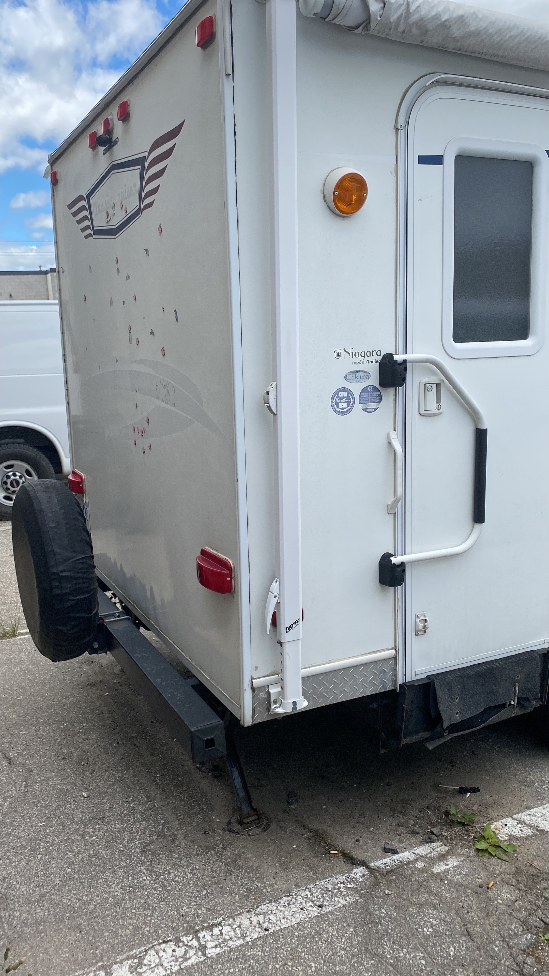 Ultra light easy towing complete Travel Trailer