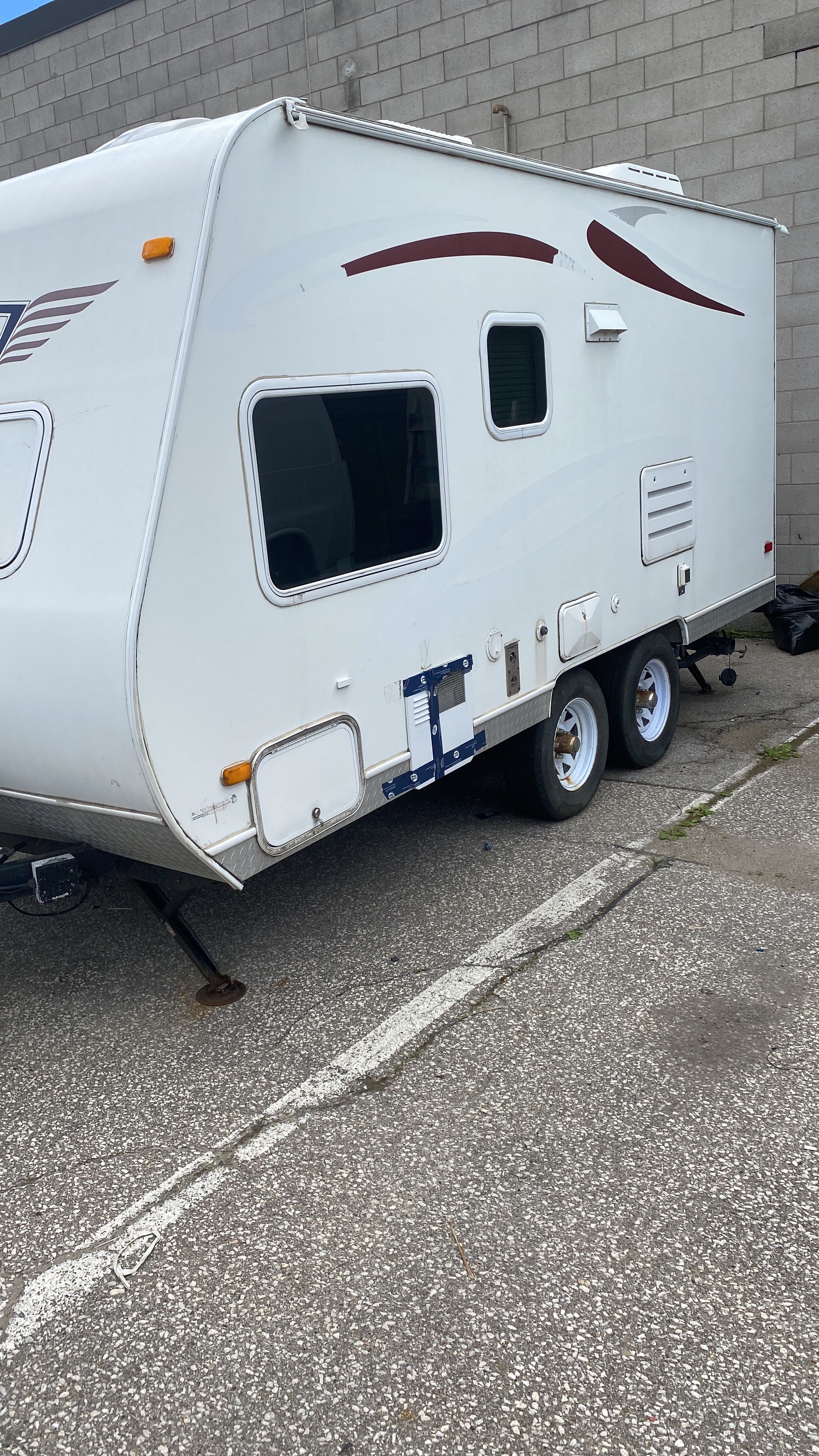 Ultra light easy towing complete Travel Trailer
