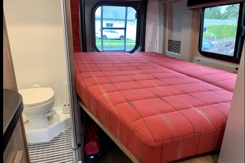 Beautiful Winnebago Travato 59G Class B