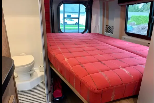 Beautiful Winnebago Travato 59G Class B