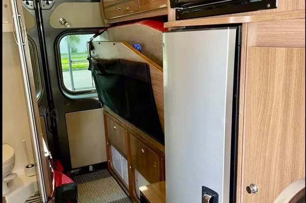 Beautiful Winnebago Travato 59G Class B