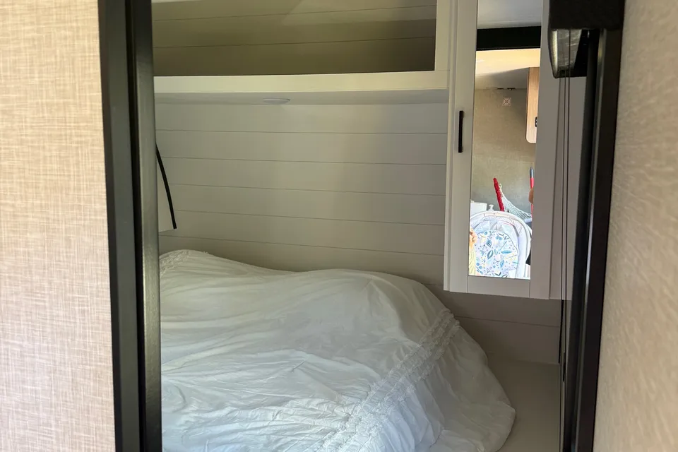 Mackenzie's Highland Ridge RV Open range 26BH Travel Trailer