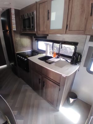 Lynn's Forest River Salem Cruise Lite Travel Trailer