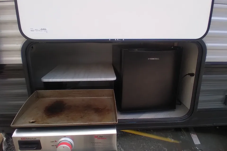 Lynn's Forest River Salem Cruise Lite Travel Trailer