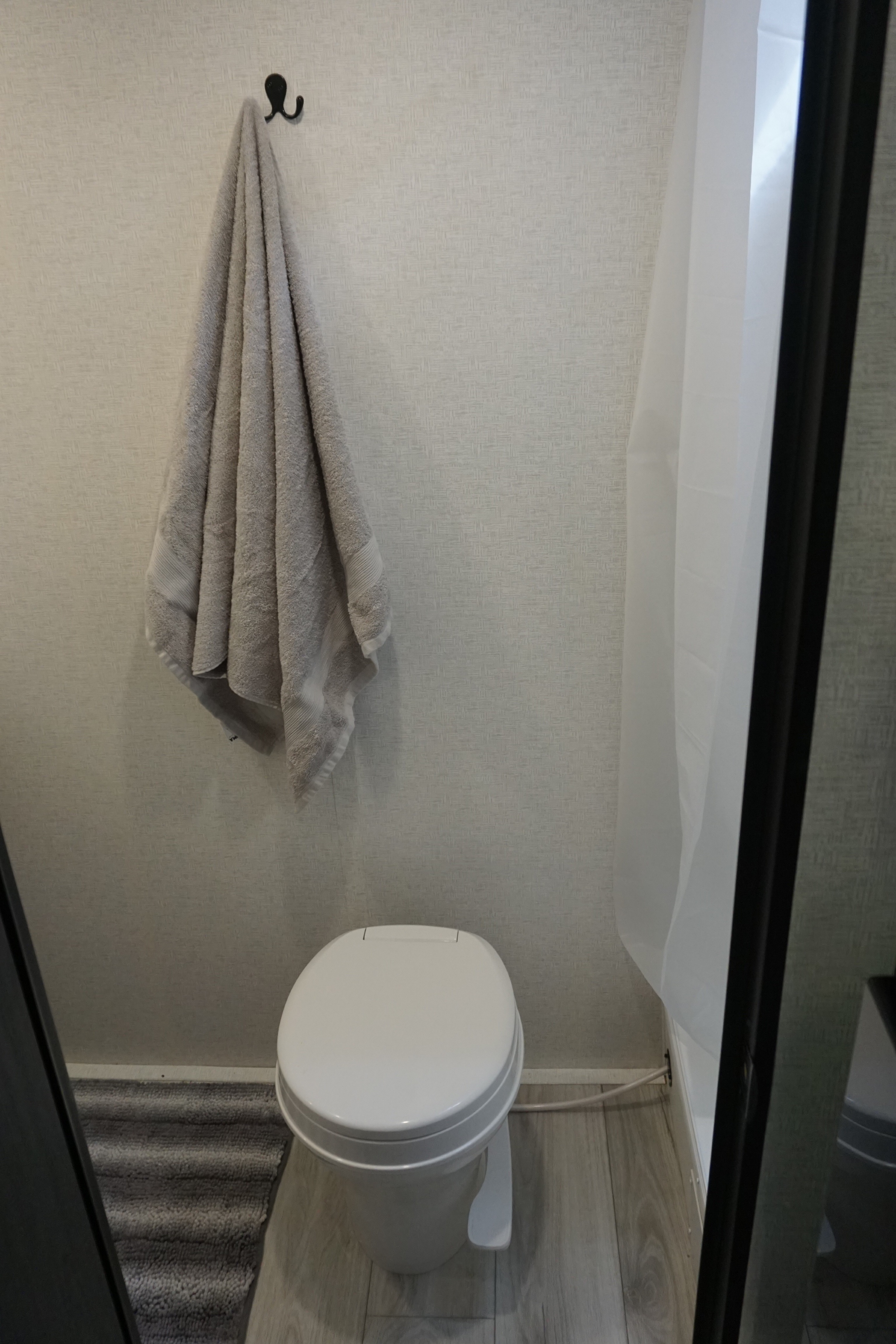 Pristine and Spacious - Get Away Today!