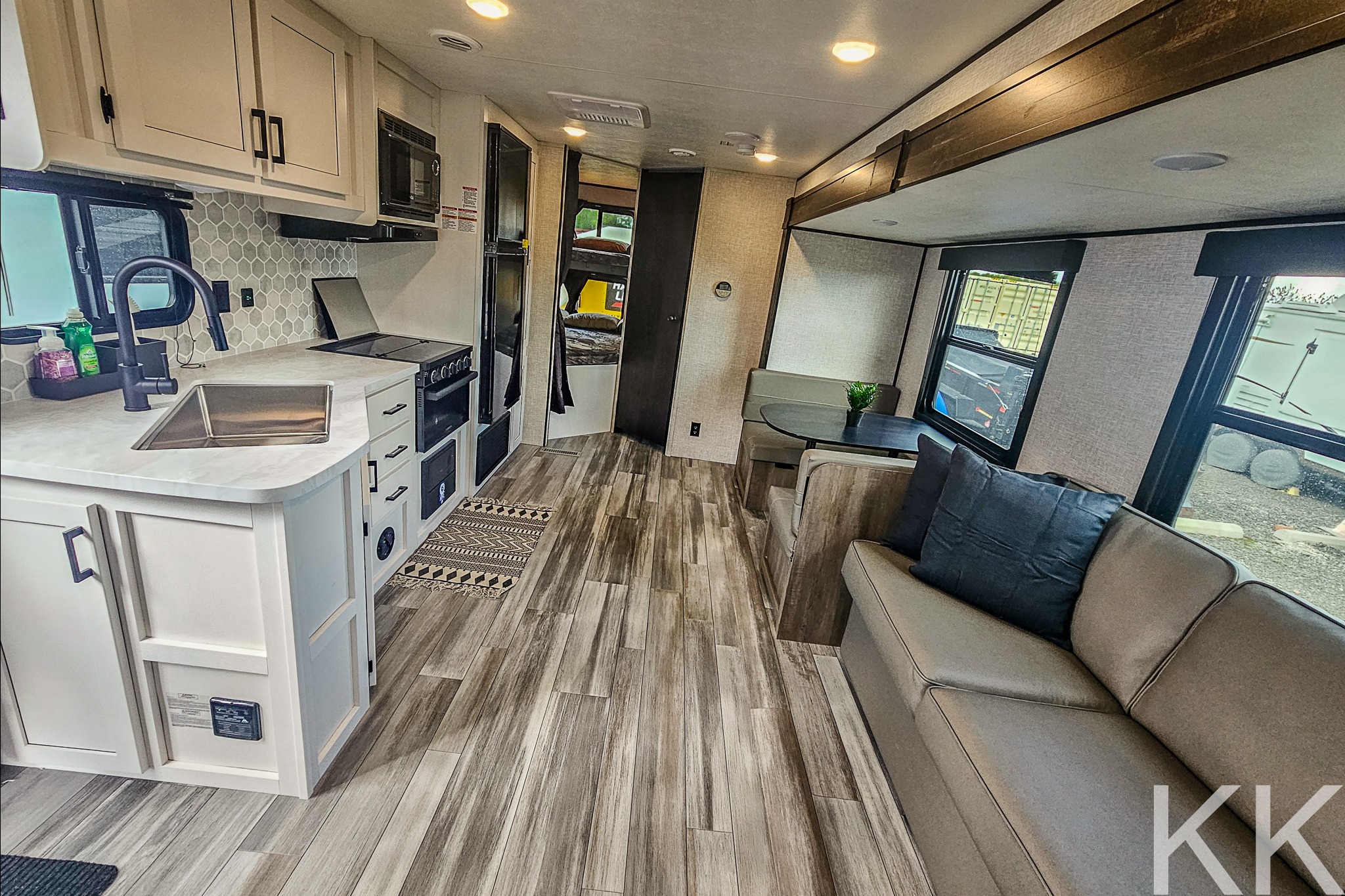 Open Range 26BHS Luxury Family Travel Trailer – Sleeps 10 | Upgraded Mattress | Fully Loaded
