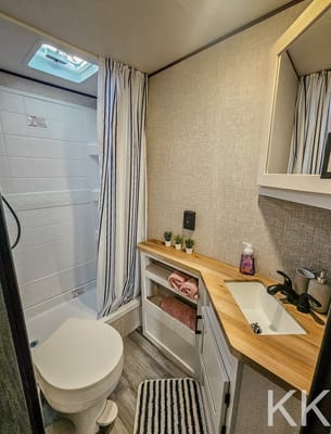 Open Range 26BHS Luxury Family Travel Trailer – Sleeps 10 | Upgraded Mattress | Fully Loaded