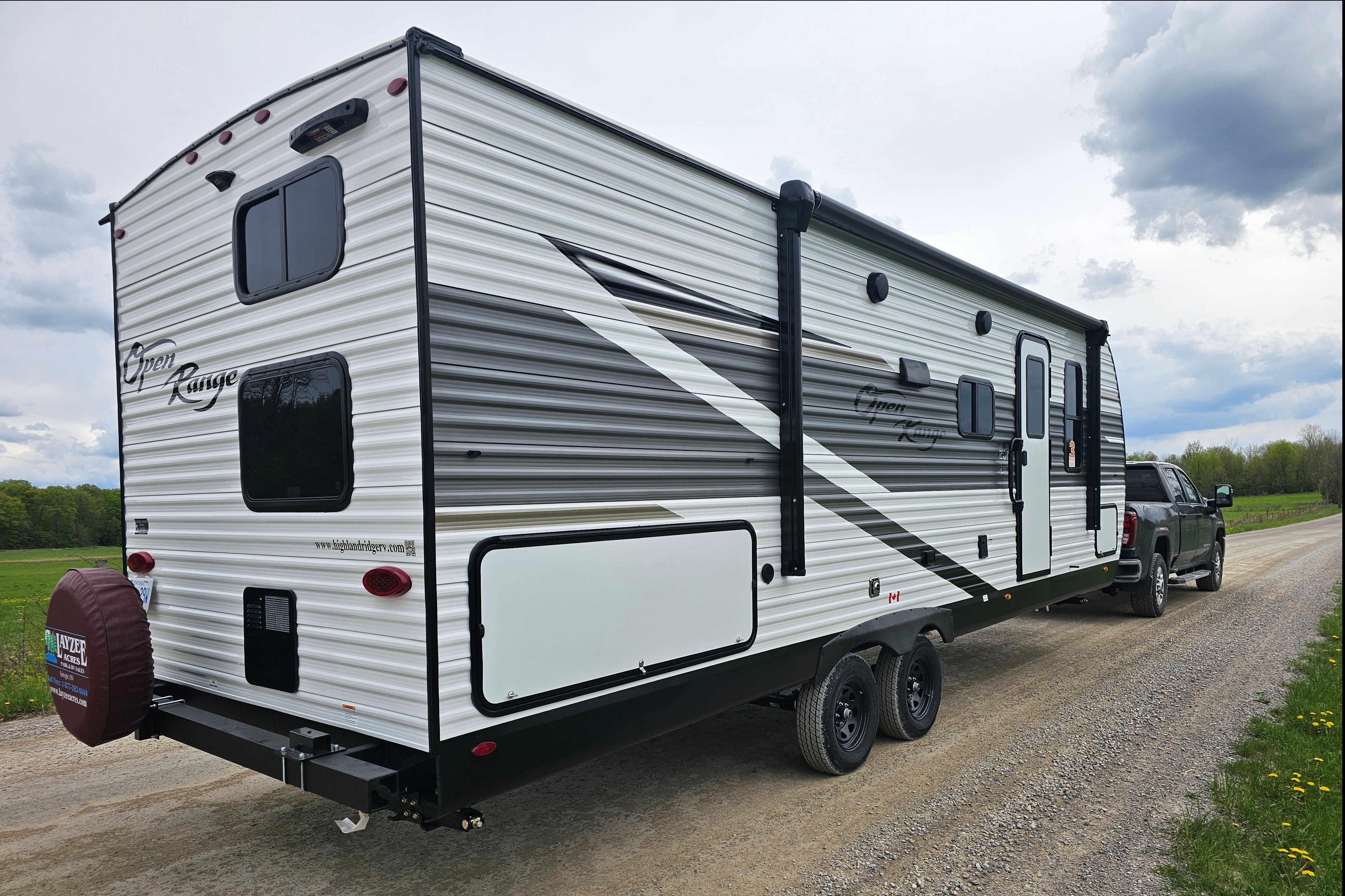 Open Range 26BHS Luxury Family Travel Trailer – Sleeps 10 | Upgraded Mattress | Fully Loaded