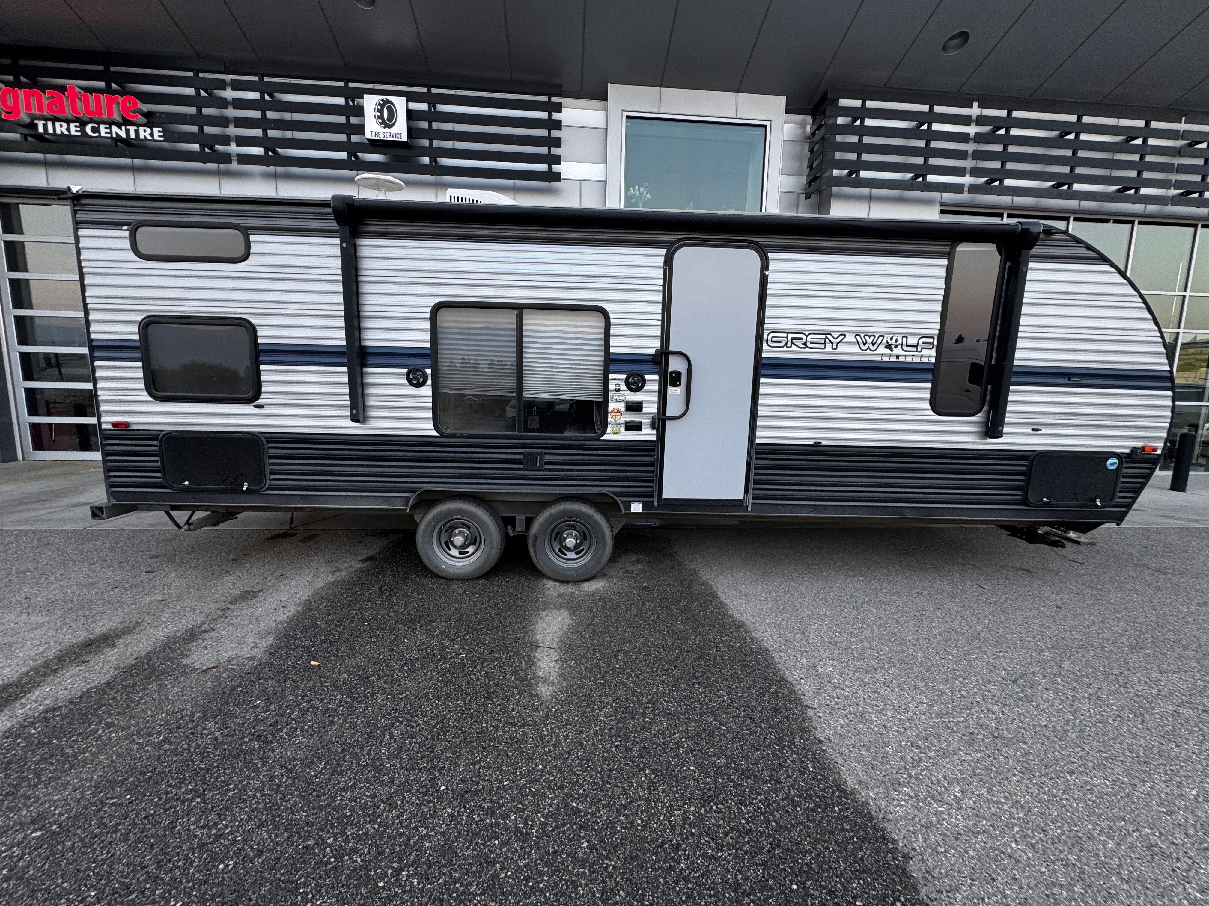 michael's Forest River 26DJSE Travel Trailer