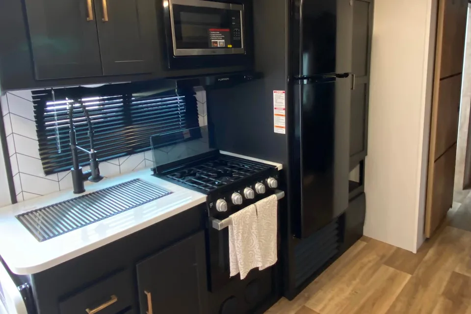 “THE GLAMPER" keystone Outback 342cg/2BD/1 bath