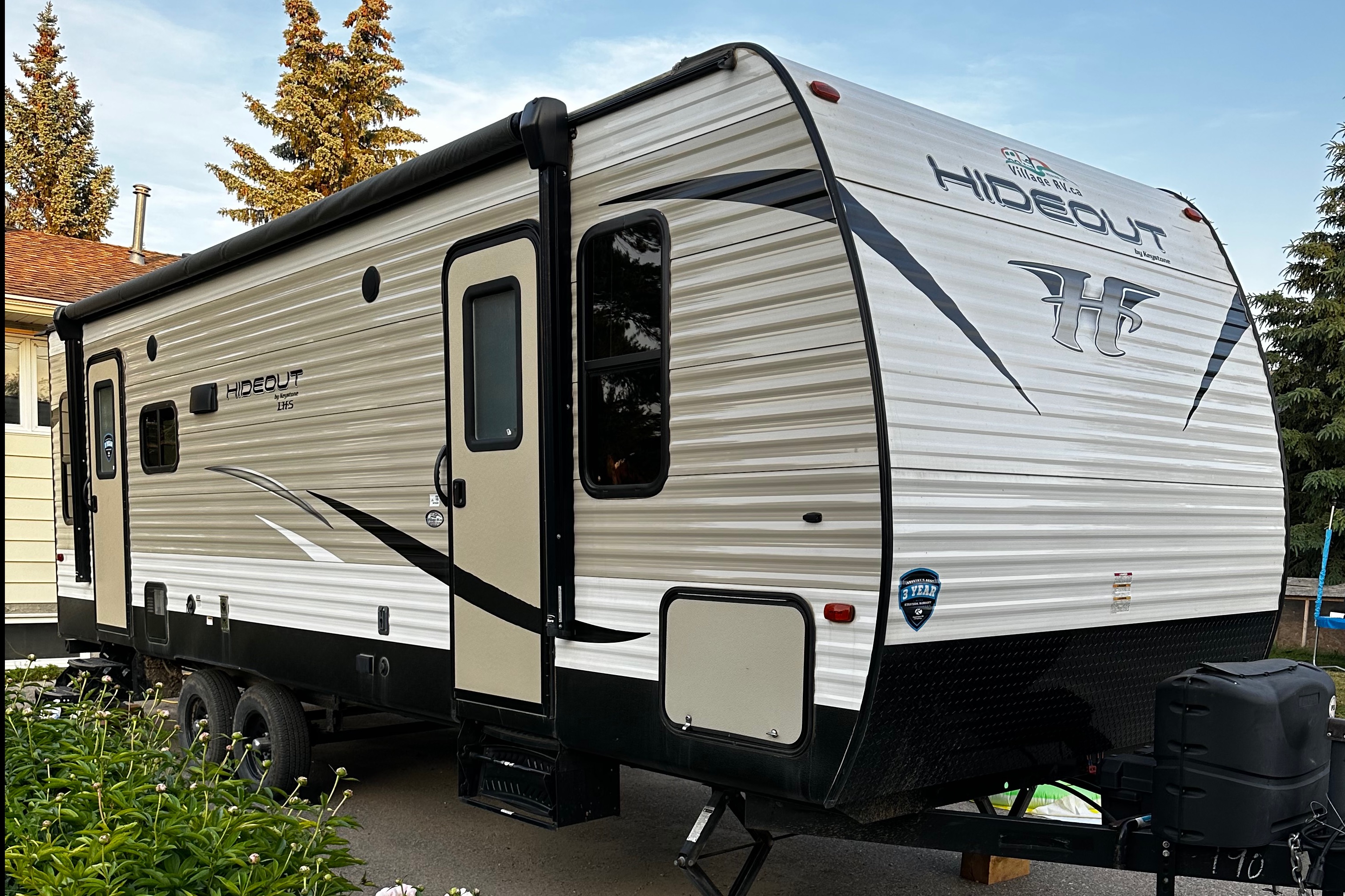 Keystone Hideout 252LHS