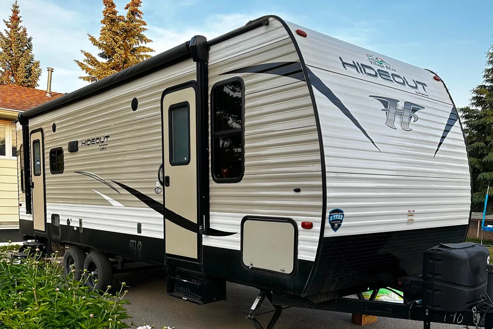 Keystone Hideout 252LHS