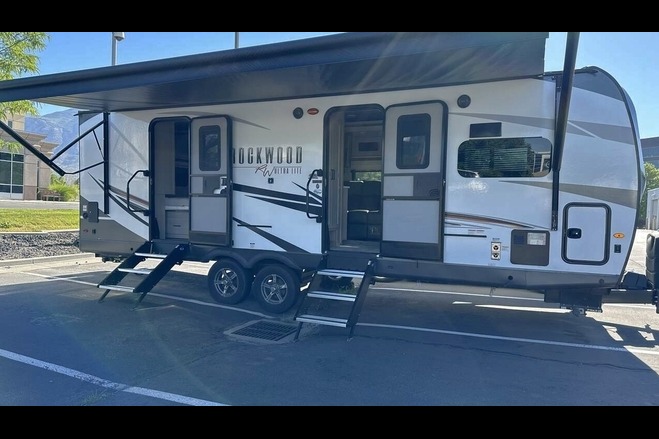 [73] Stress Free RVs - 2022 - Rockwood - Couples Trailer