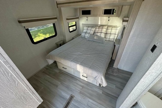 [73] Stress Free RVs - 2022 - Rockwood - Couples Trailer