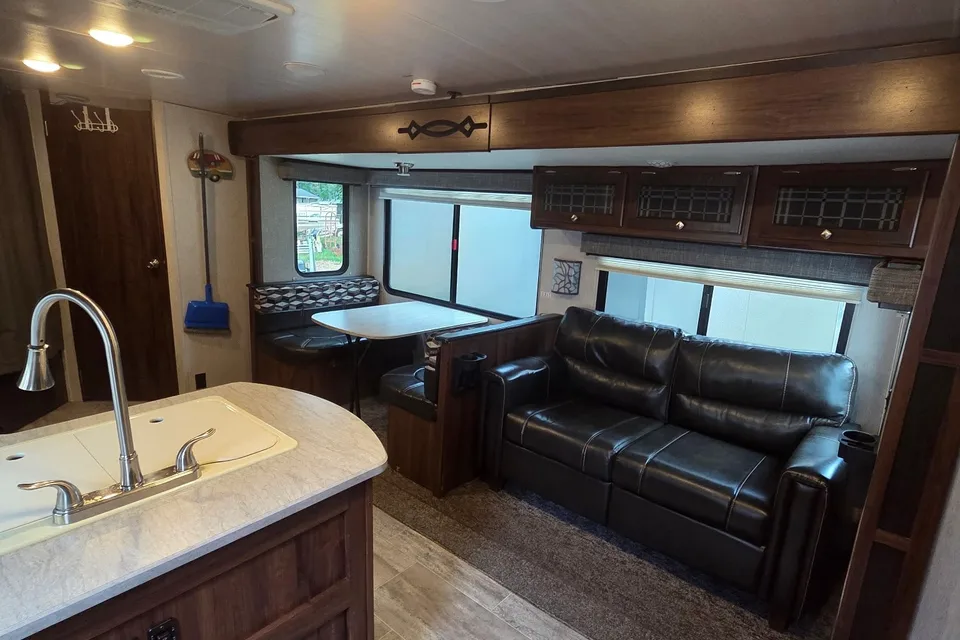 Great Lakes Glampers Heartland Mallard Travel Trailer
