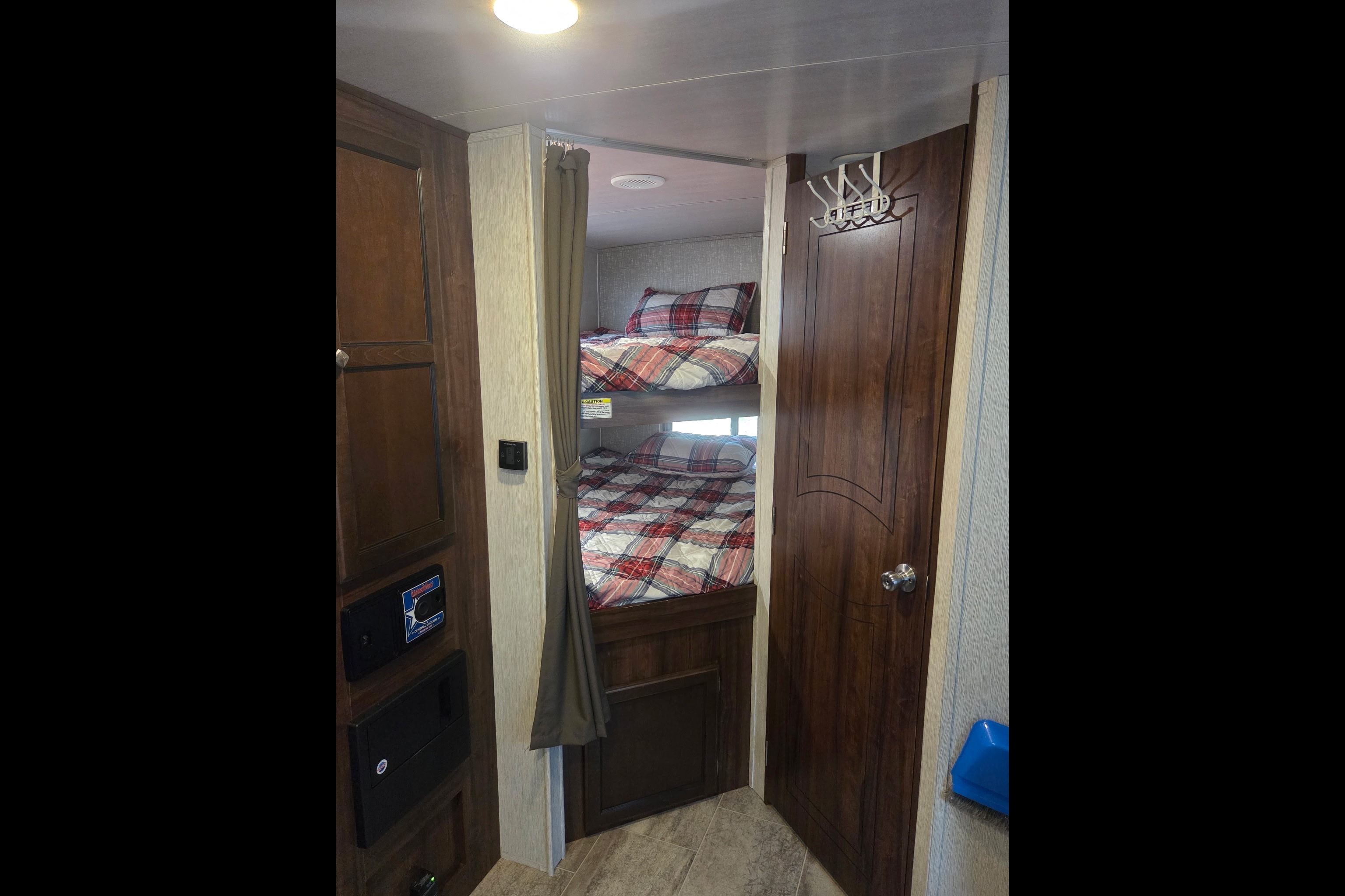 Great Lakes Glampers Heartland Mallard Travel Trailer