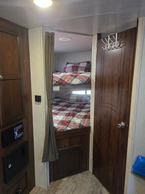 Great Lakes Glampers Heartland Mallard Travel Trailer