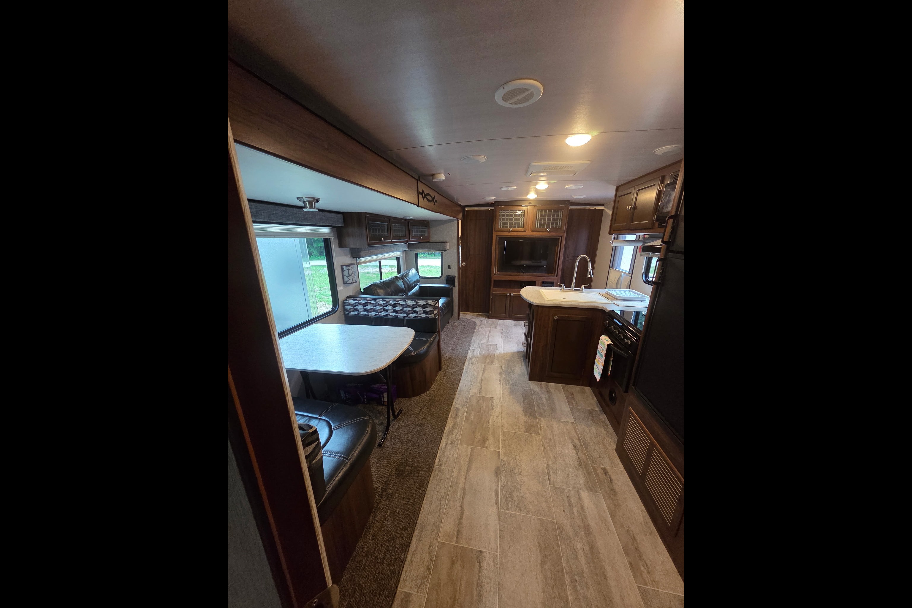 Great Lakes Glampers Heartland Mallard Travel Trailer