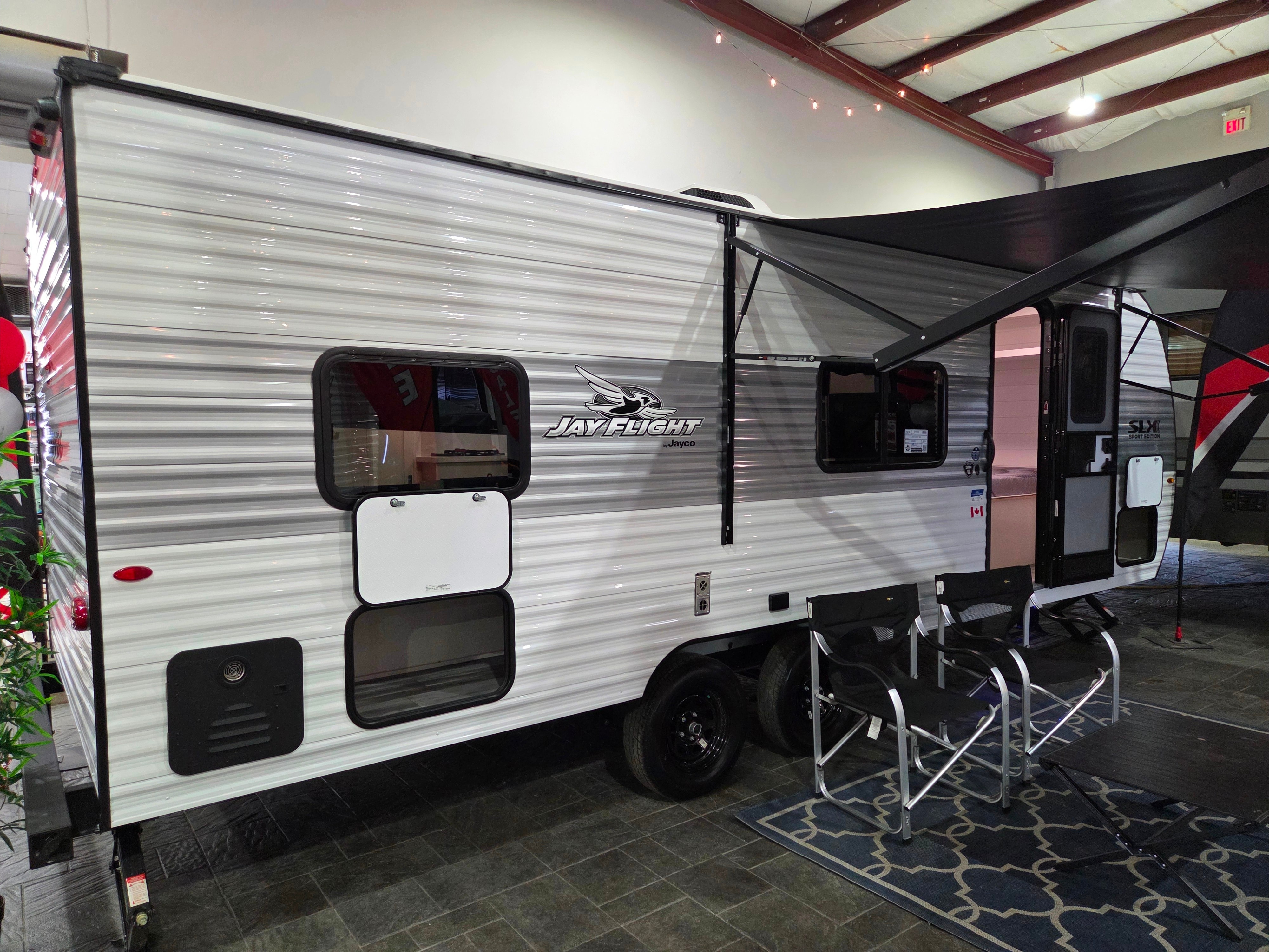 Nate and Katie's Jayco SLX Travel Trailer