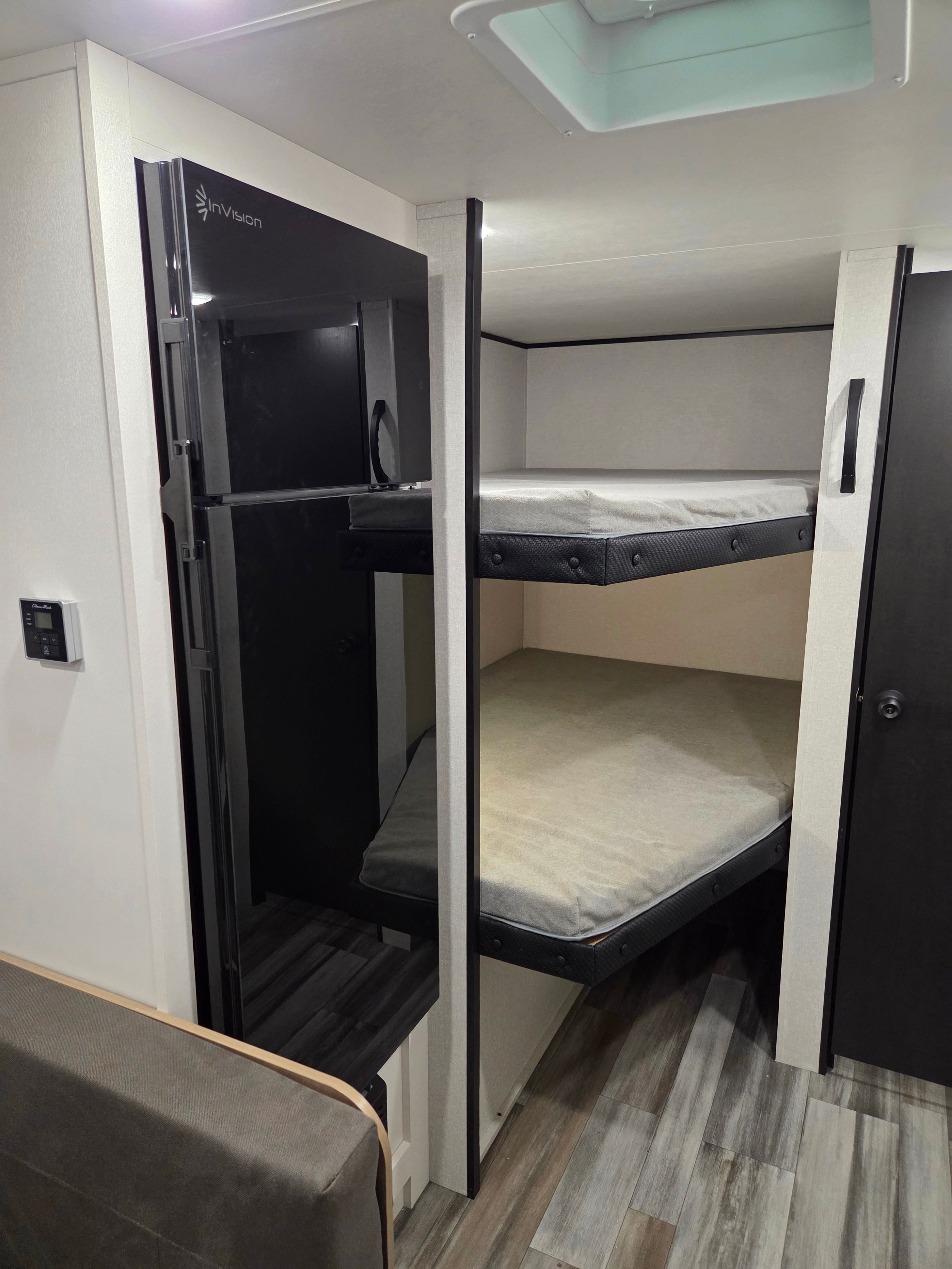 Nate and Katie's Jayco SLX Travel Trailer