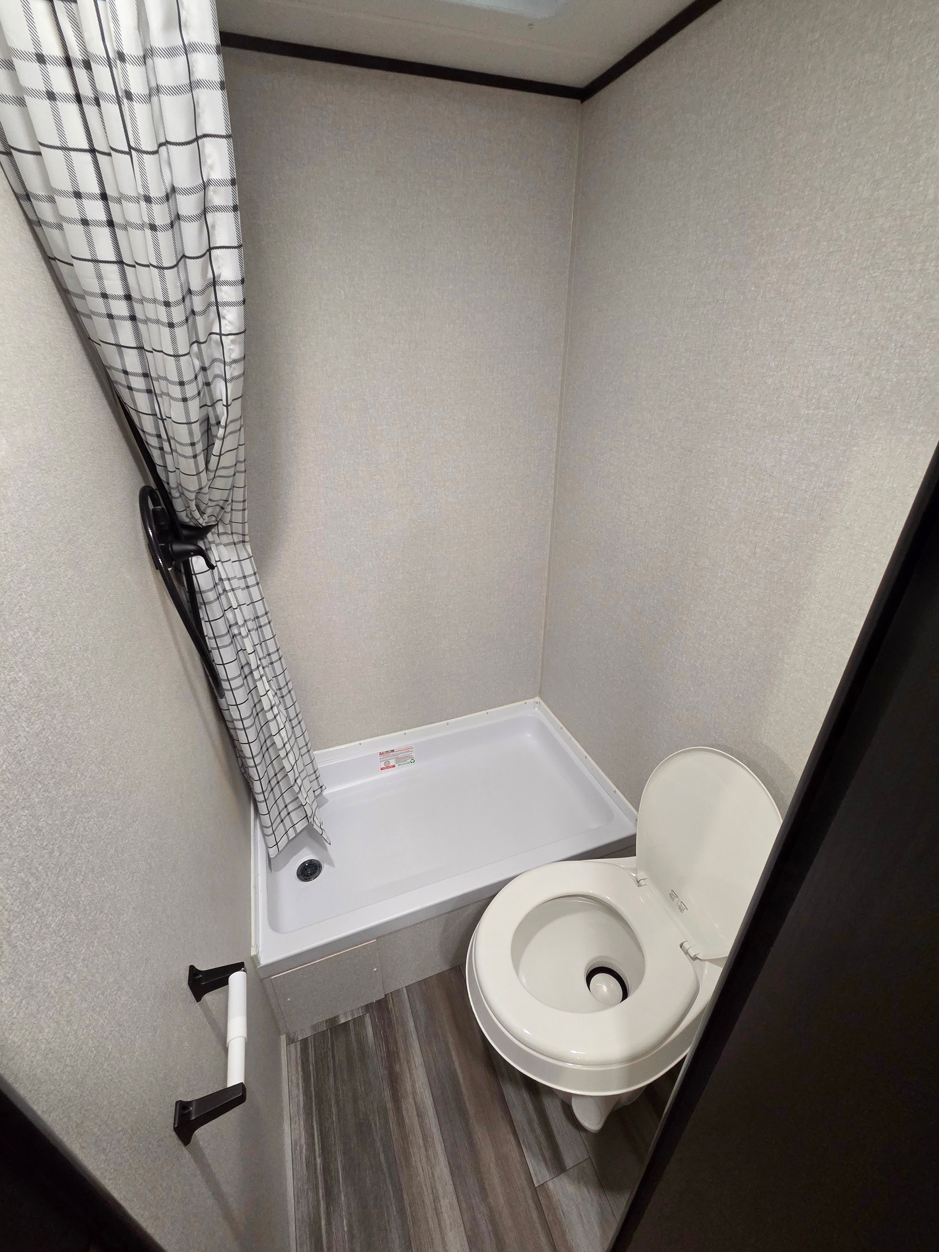 Nate and Katie's Jayco SLX Travel Trailer