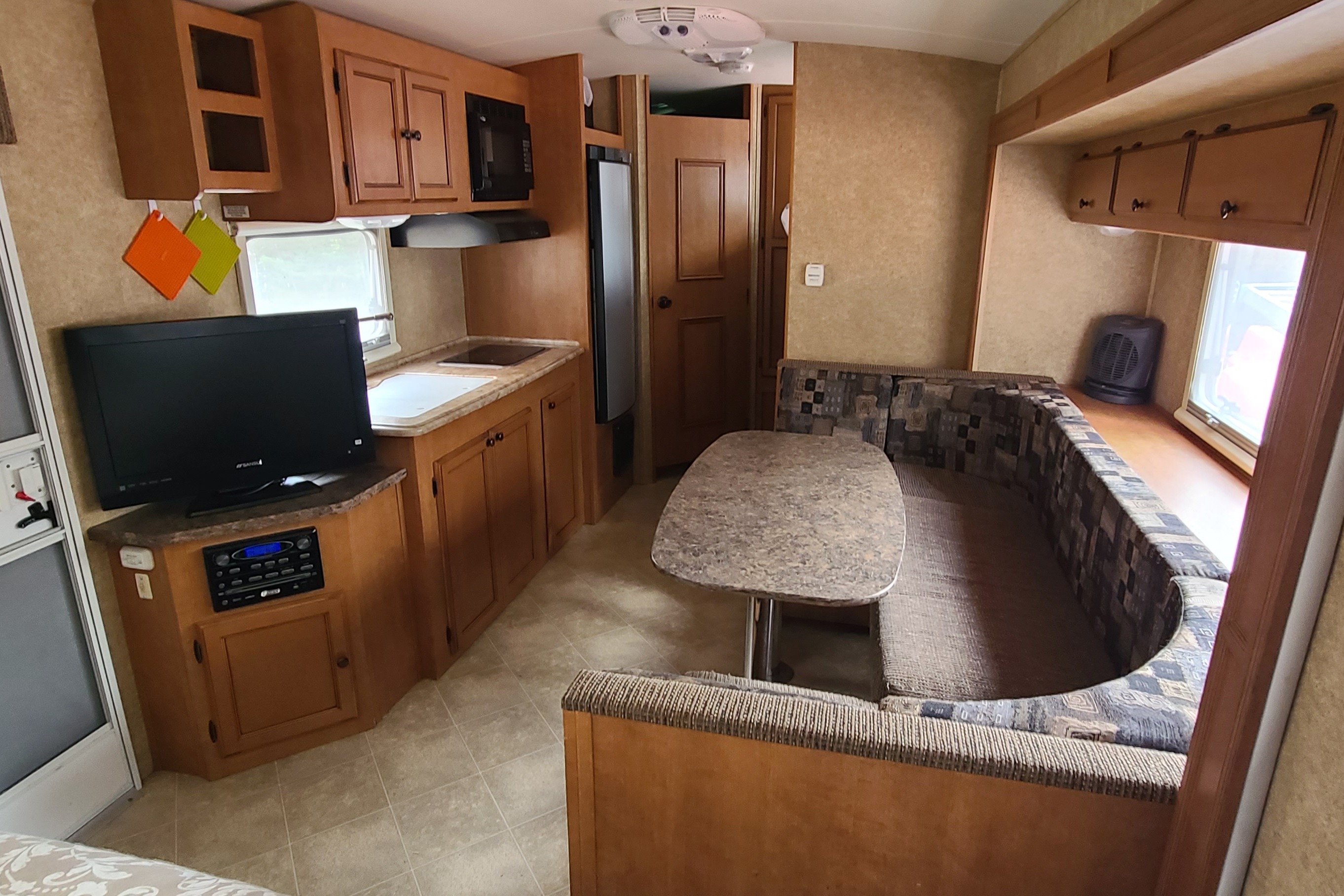 The Sweet Spot - (3690lbs) RV