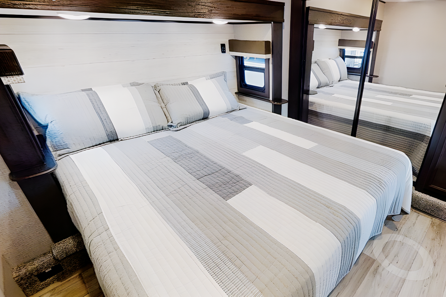 Modern Luxury Trailer for Outdoor Getaway