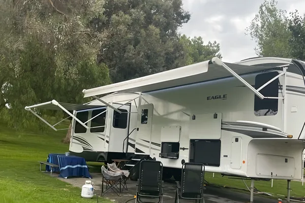 Modern Luxury Trailer for Outdoor Getaway